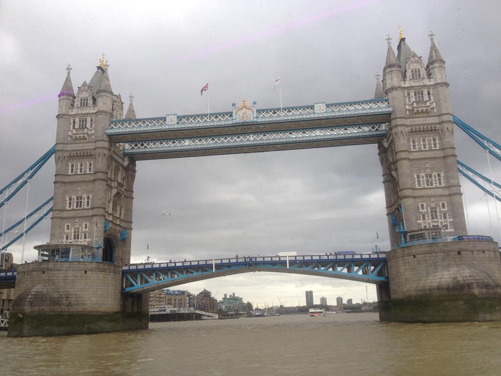 tower bridge 