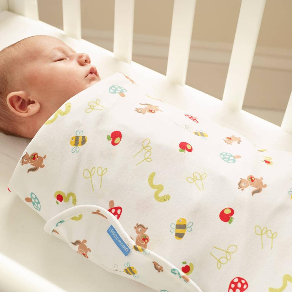 apple_of_my_eye_gro-swaddle2