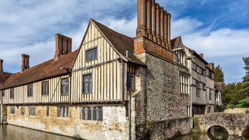 ightham-house-hero-spring